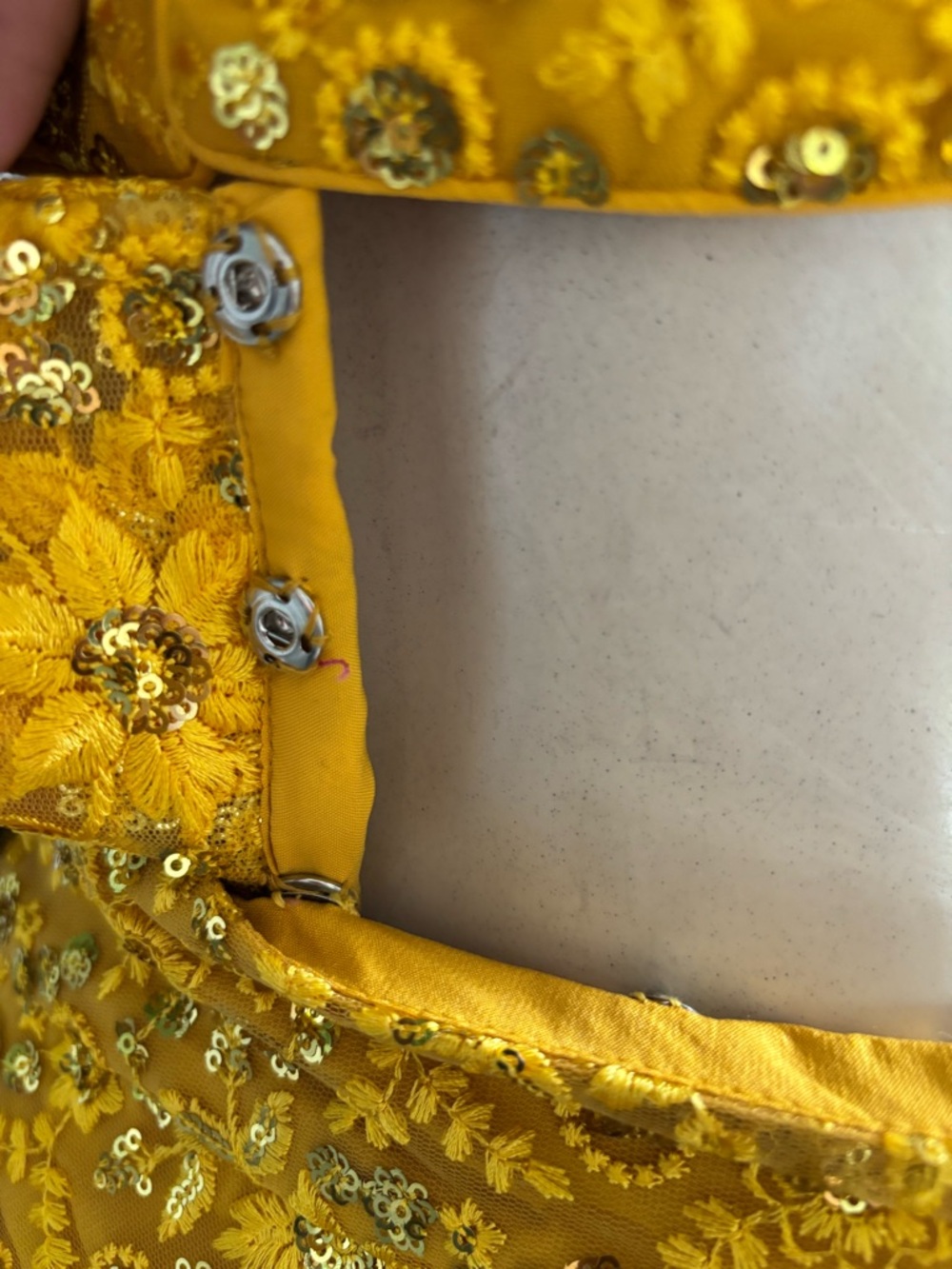 AhoiCHIC Yellow Embroidered Dress - M - Picture 7 of 16